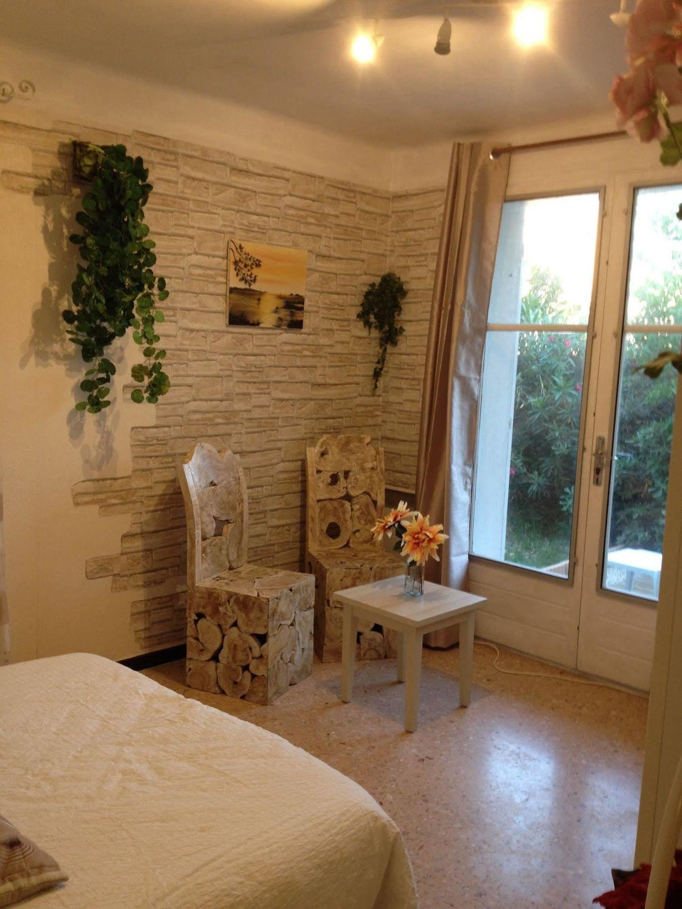 Appartement La Plage En Provence Le Pradet Esterno foto